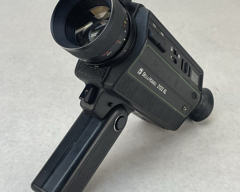 Bell & Howell  2123F Super 8 Hand Cam No Film - For Parts or Repair