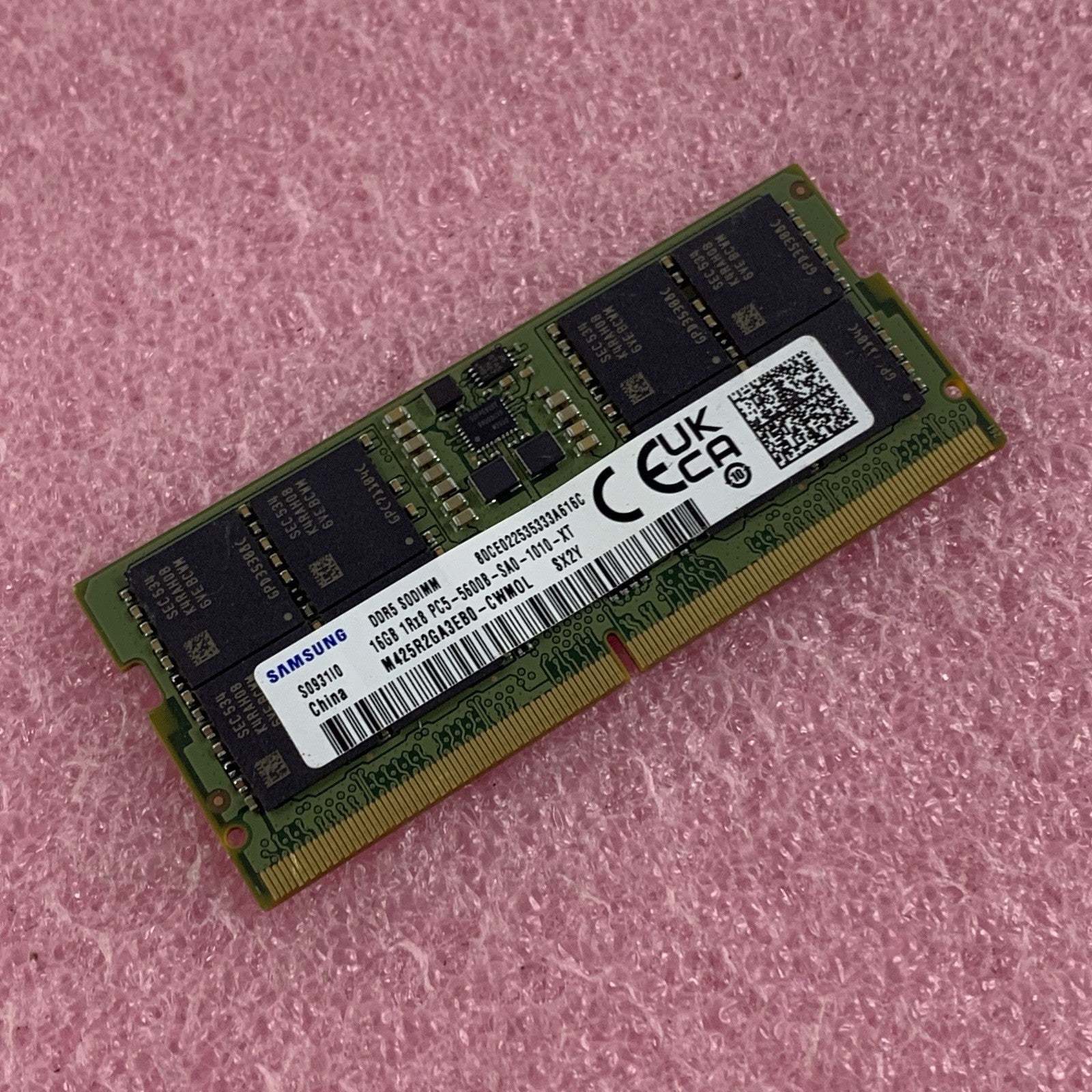 Samsung M425R2GA3EB0-CWM0L 16 GB 1Rx8 PC5-5600B SODIMM Laptop Memory Ram0
