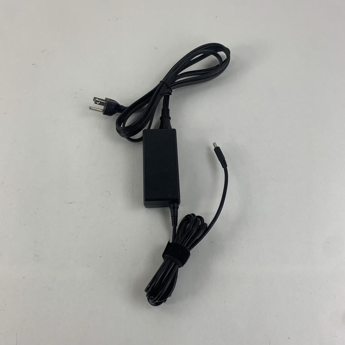 Dell LA65NS2-01 65W 19.5V 3.34A 4.5mm Small Barrel Charger AC Adapter - Lot of 41