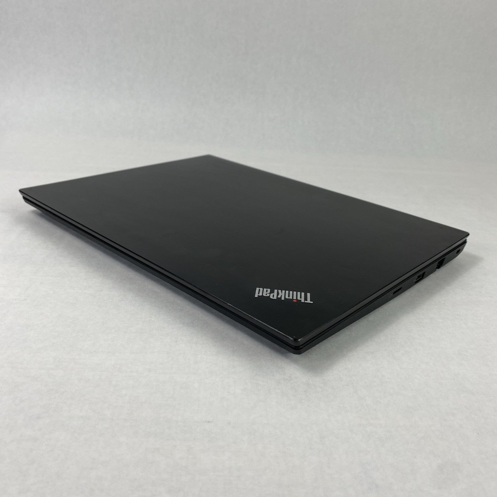 Lenovo ThinkPad E480 Intel Core i5-8250U 1.60 GHz 8GB RAM 14' No HDD No OS