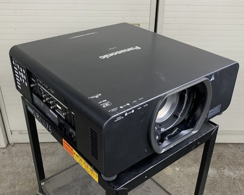 Panasonic PT-DZ10KU WUXGA DLP Lamp Projector 172 Lamp Hours - No Lens No Remote