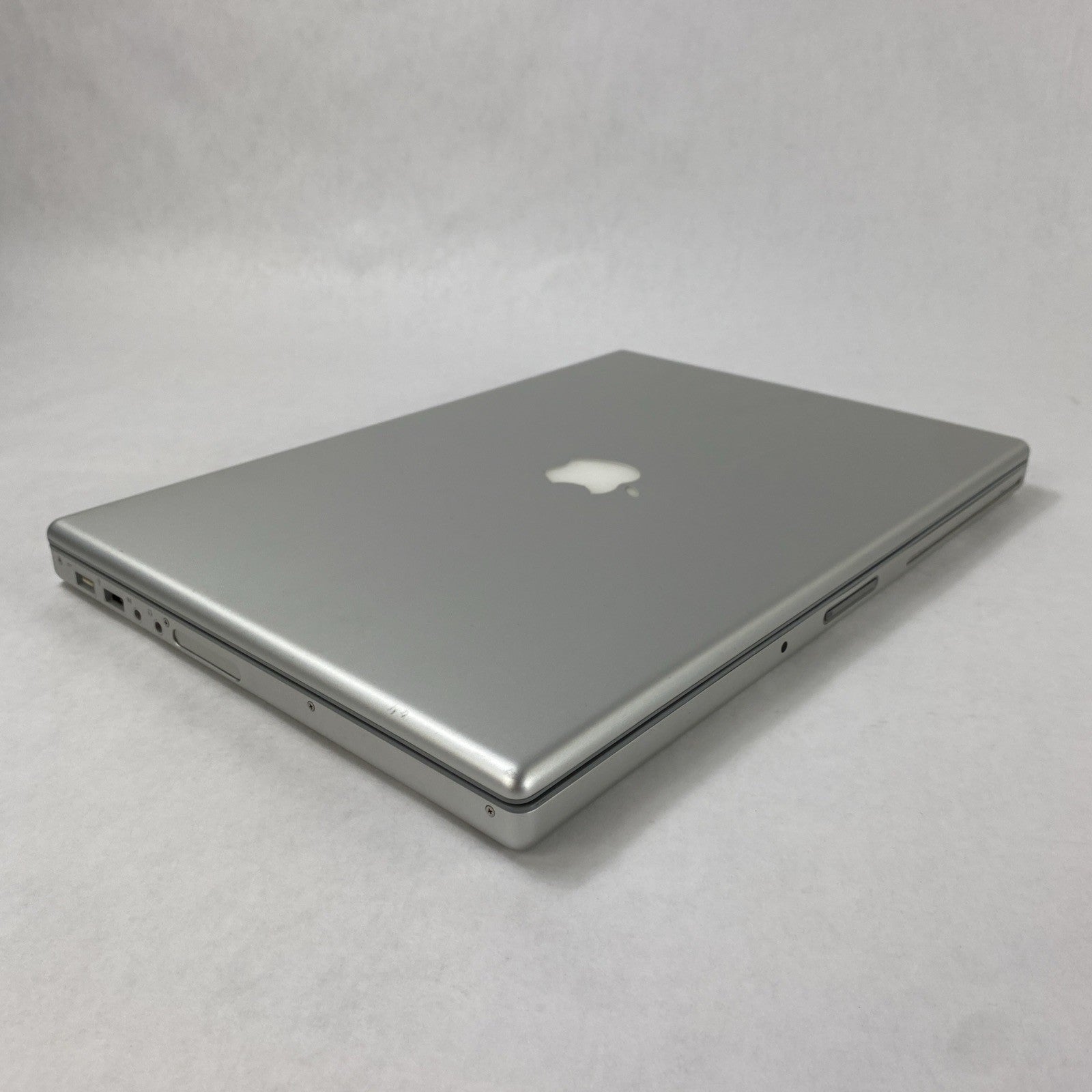 Apple MacBook A1211 2006 15" 2.33GHz Core 2 Duo 2GB RAM No HDD No OS No Battery12