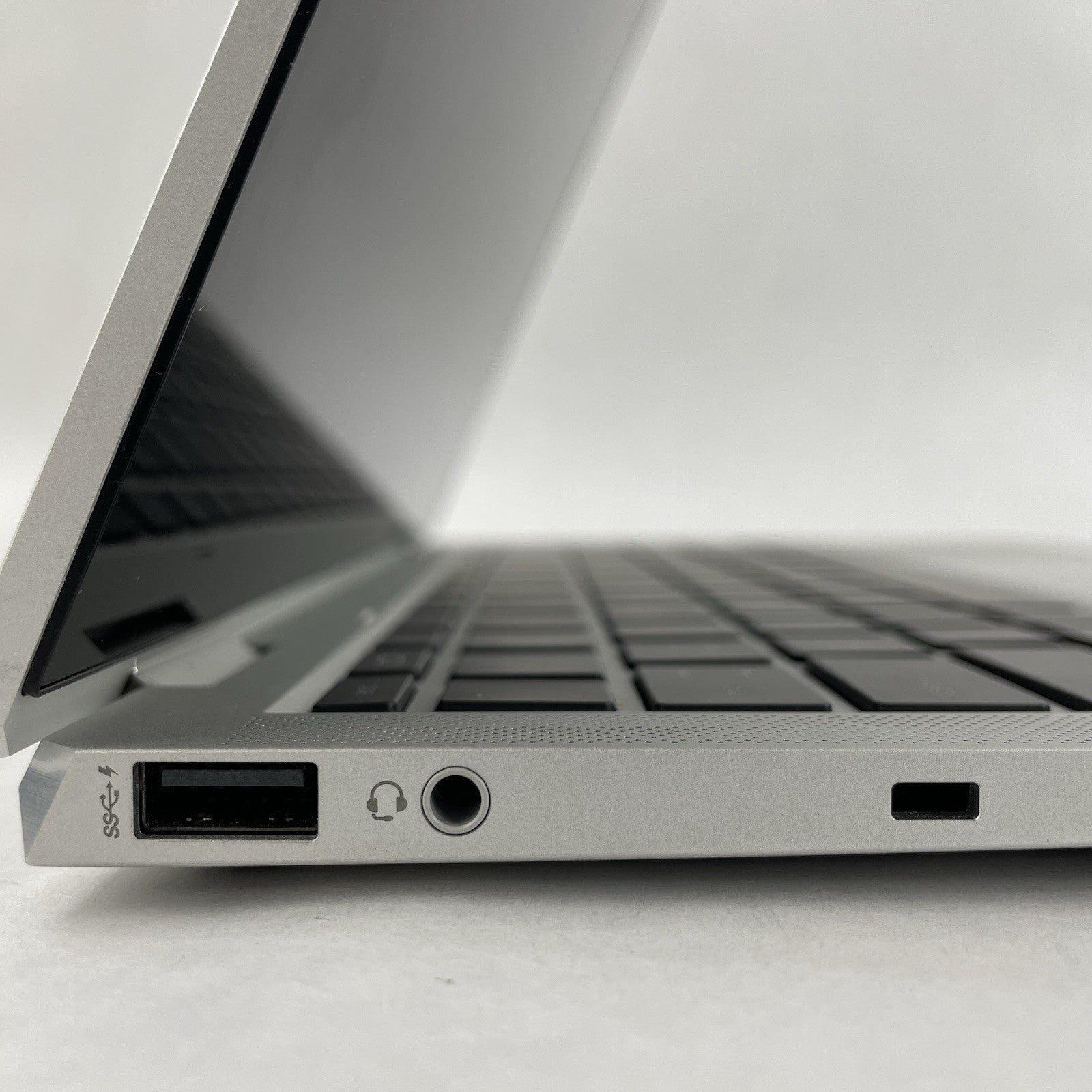 HP EliteBook x360 1040 G7 14" i5-10210U 1.60 GHz 8 GB RAM No SSD/OS/AC4