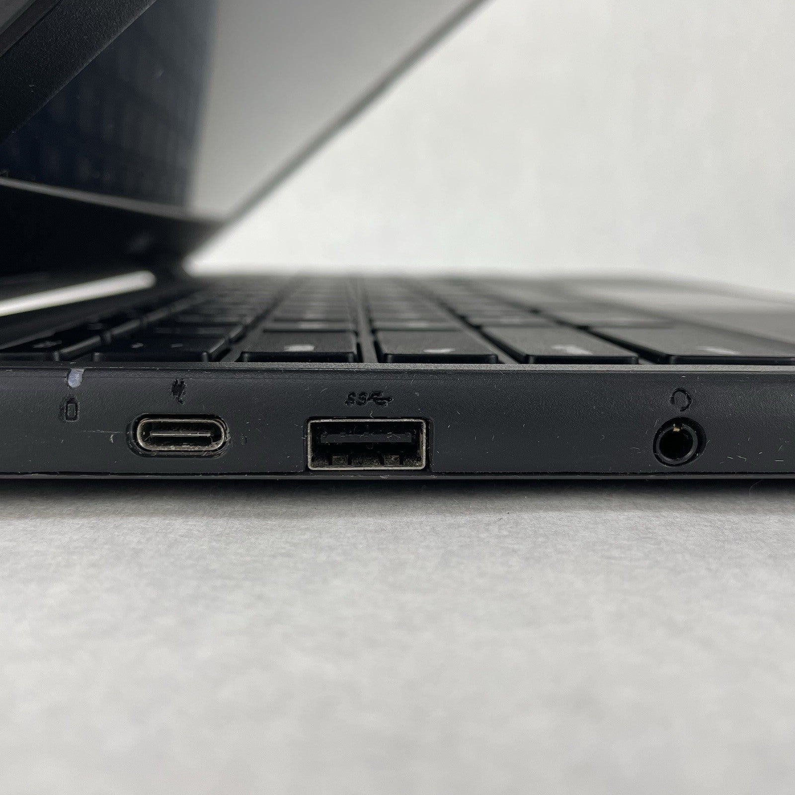 Dell Chromebook 3100 11.6" Celeron N4020 1.1GHz 4GB RAM 16 GB No AC - Mid Batt7
