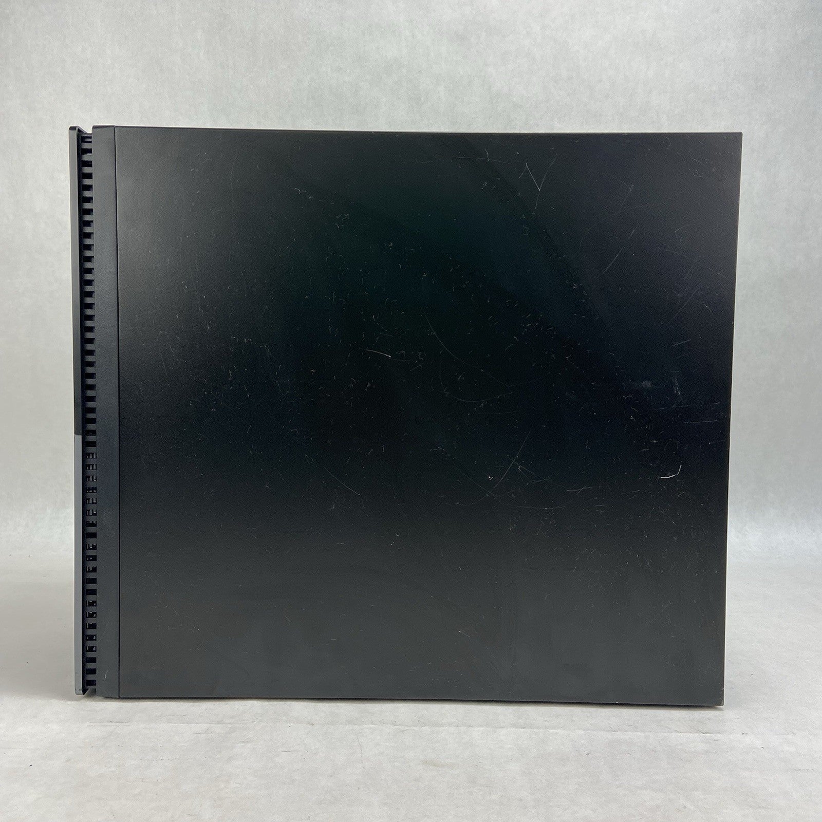 Dell XPS 8950 MT Intel Core i5-12400 2.5GHz 8GB RAM No HDD No OS4