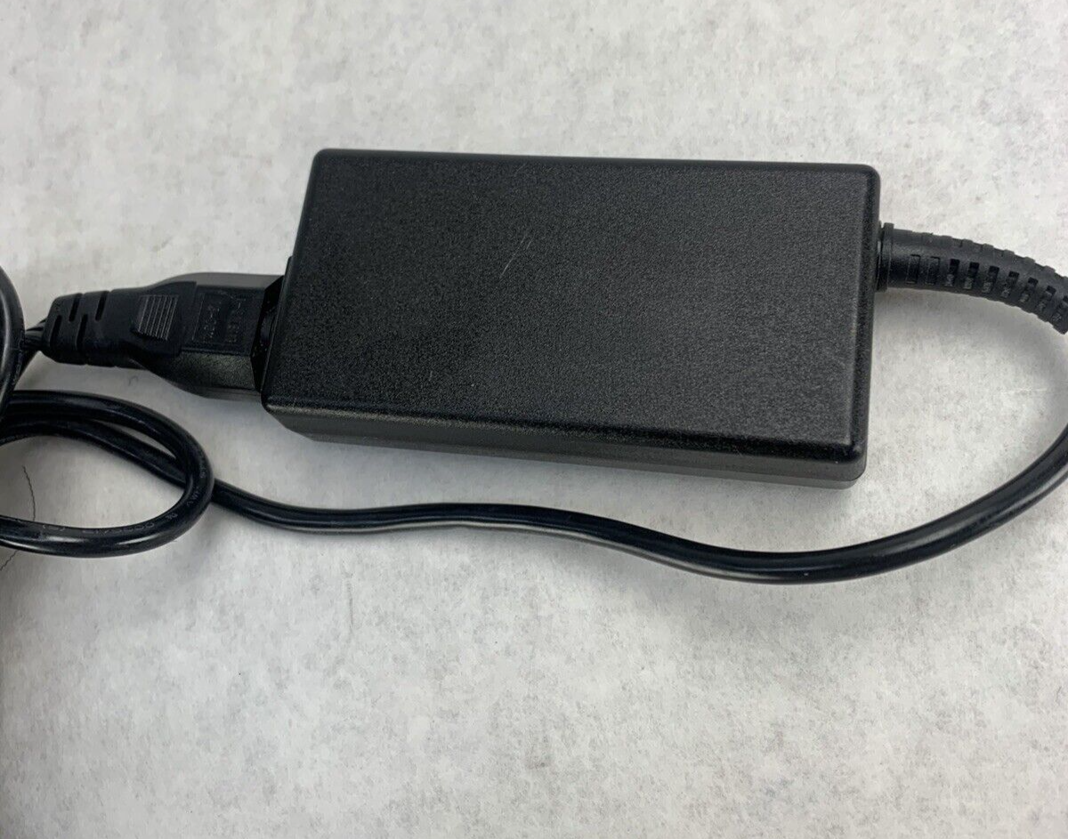 Lot of 3 HP HSTNN-LA35 AC Adapter 696697-001 45W 19.5V