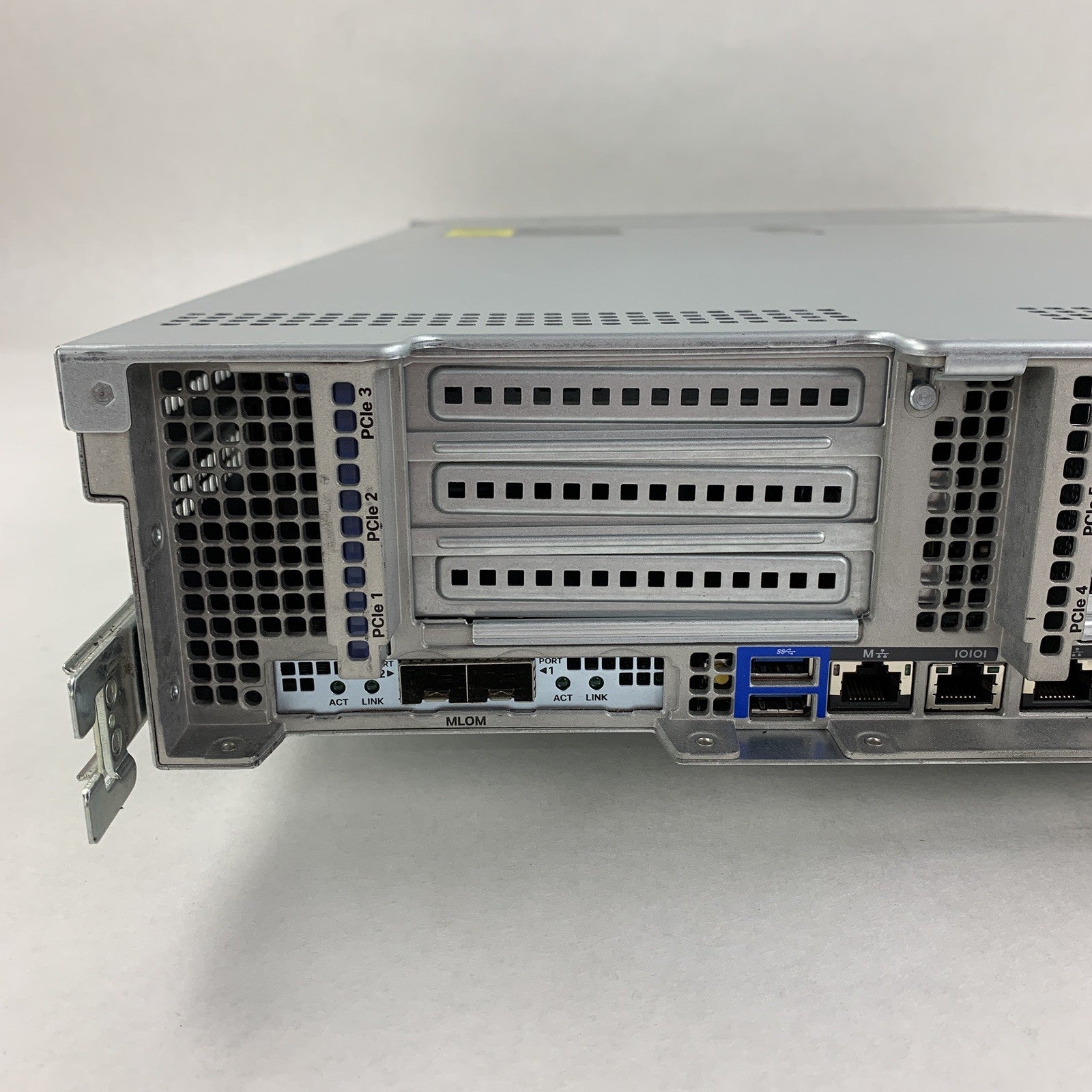 Cisco UCS C240 M4 Xeon E5-2630v4 2.2 GHz 128 GB Ram 2U Server No OS No HDD