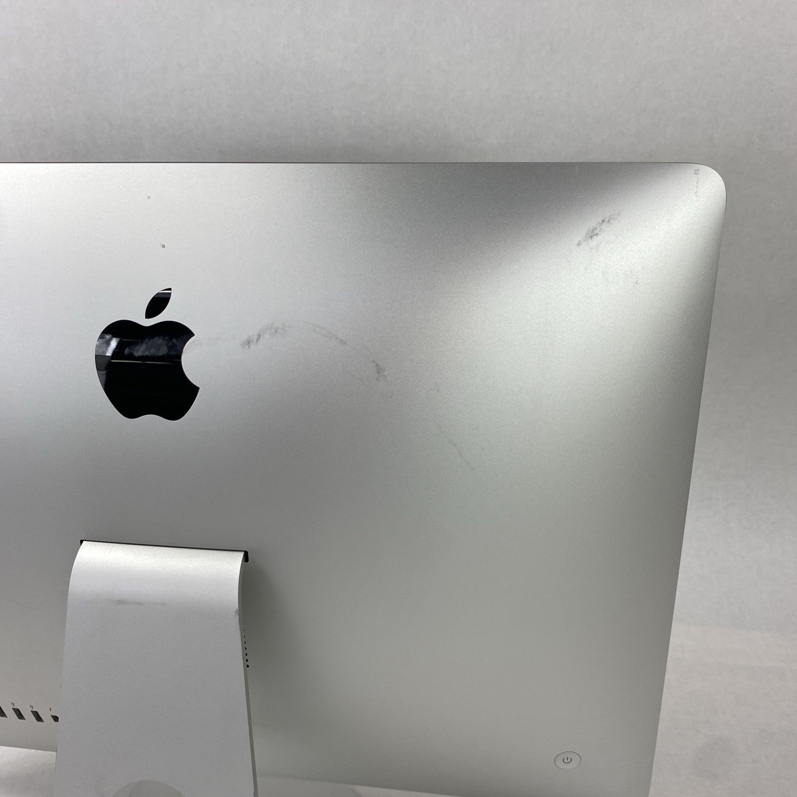 Apple A1418 iMac 21.5" 2014 1.40GHz i5 8GB RAM 500GB HDD macOS 11.7.1