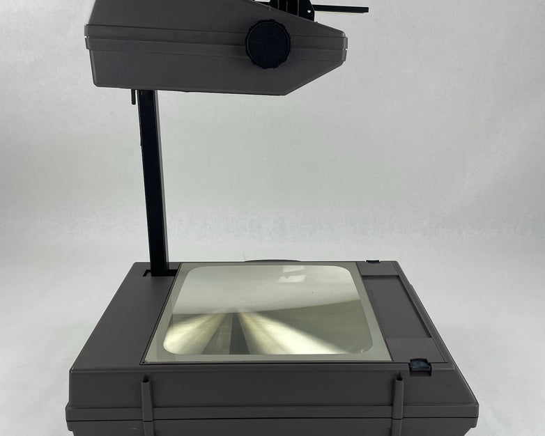 3M 2000AG Overhead Projector For Parts Not Working