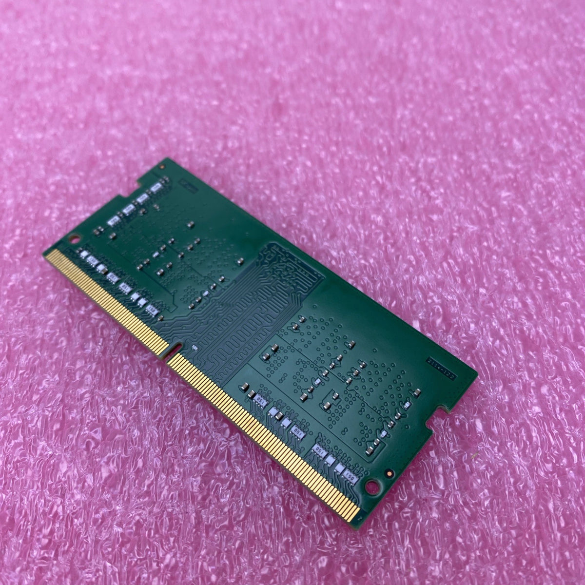SK Hynix 4GB DDR4 PC4-3200AA Laptop RAM HMA851S6DJR6N - Lot of 23