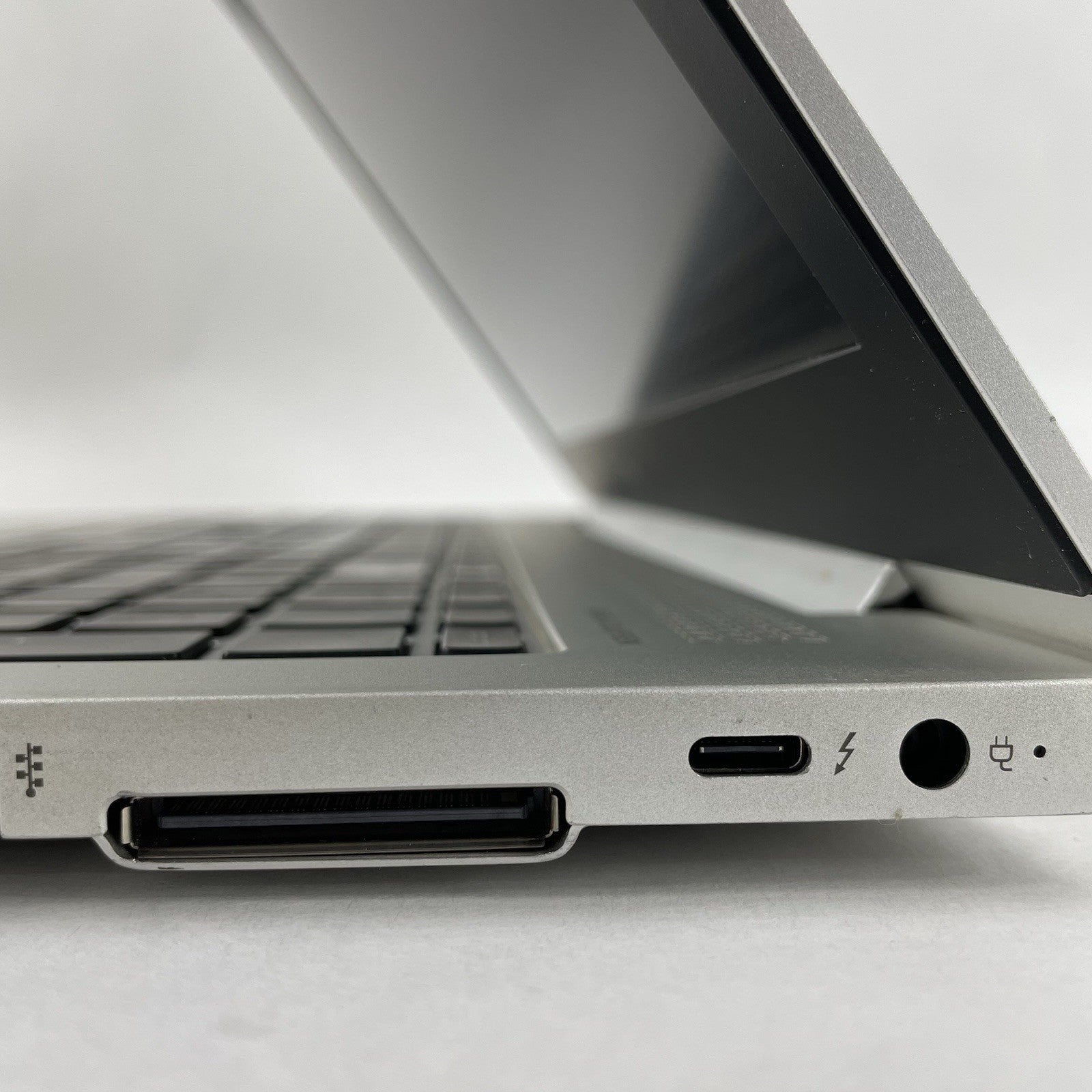 HP EliteBook 850 G6 15.6" i5-8365U 1.60 GHz 8 GB RAM No SSD/OS/AC - Corner9