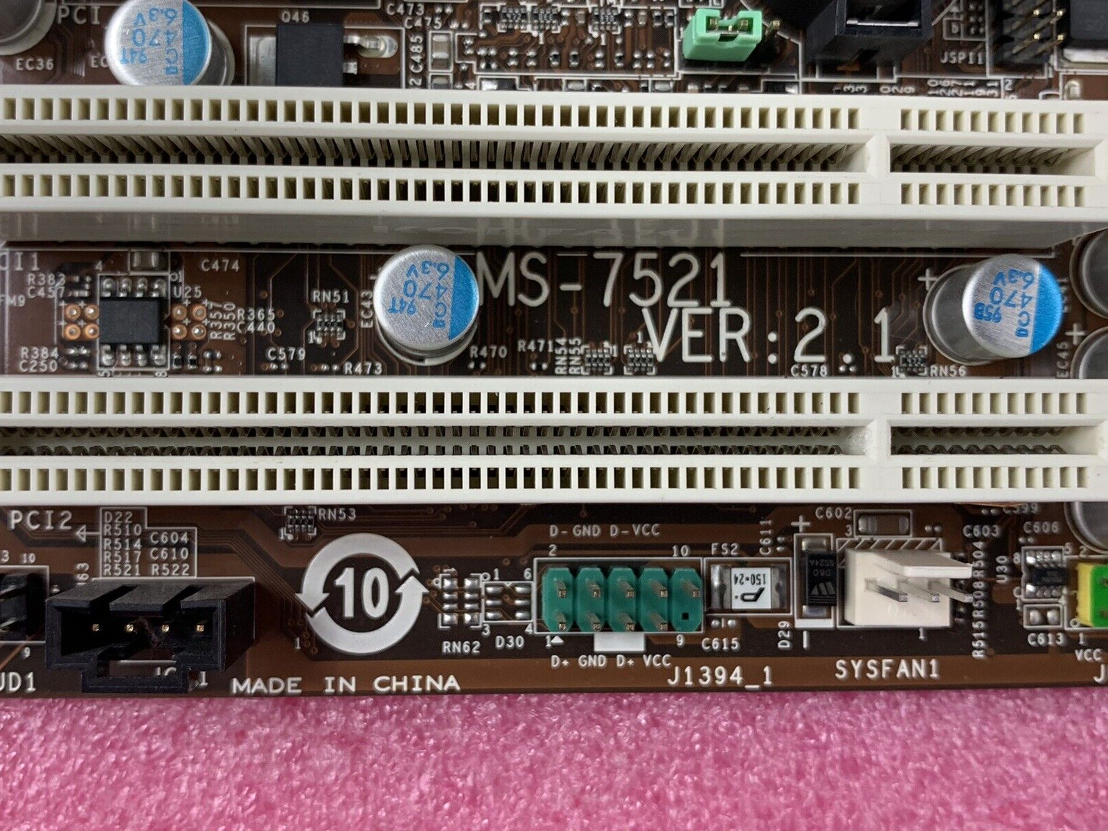 Micro-Star MS-7521 Motherboard Pentium Dual-Core E5300 2.6GHz 4GB RAM
