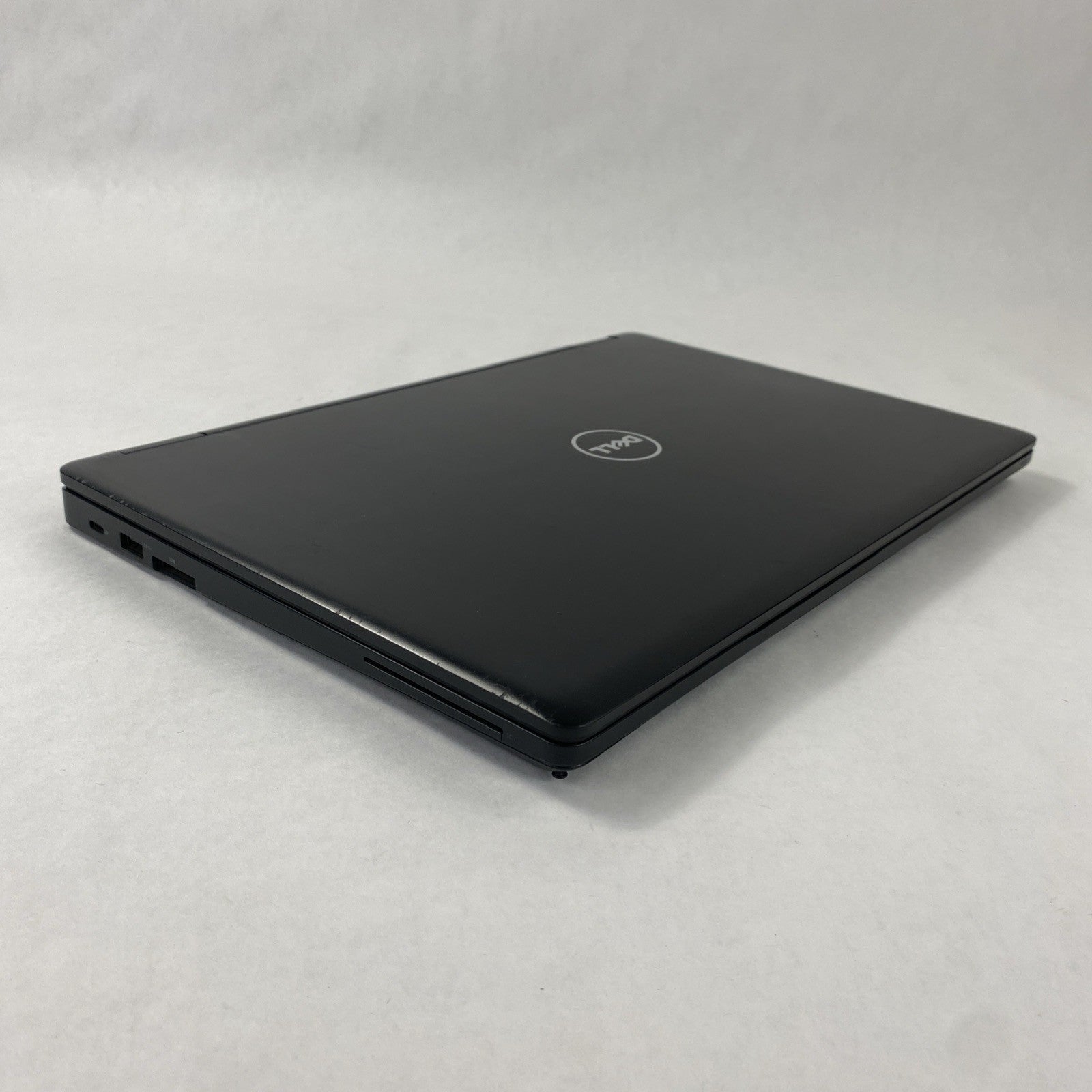 Dell Latitude 5580 Core i5-7300U 2.60 GHz 8 GB RAM 15.6" No Battery No HDD No OS