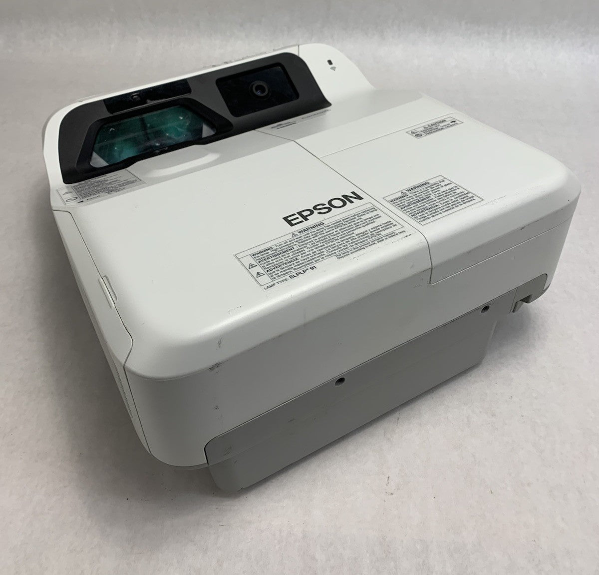Epson PowerLite 695Wi H740A LCD Lamp Projector 1639 Lamp Hours - No Remote0
