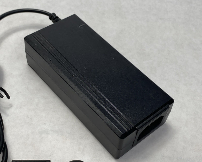 Channel Well Technology KPL-060M 60W 24V 5.5mm OD 2.5mm ID AC Adapter (Lot of 5)
