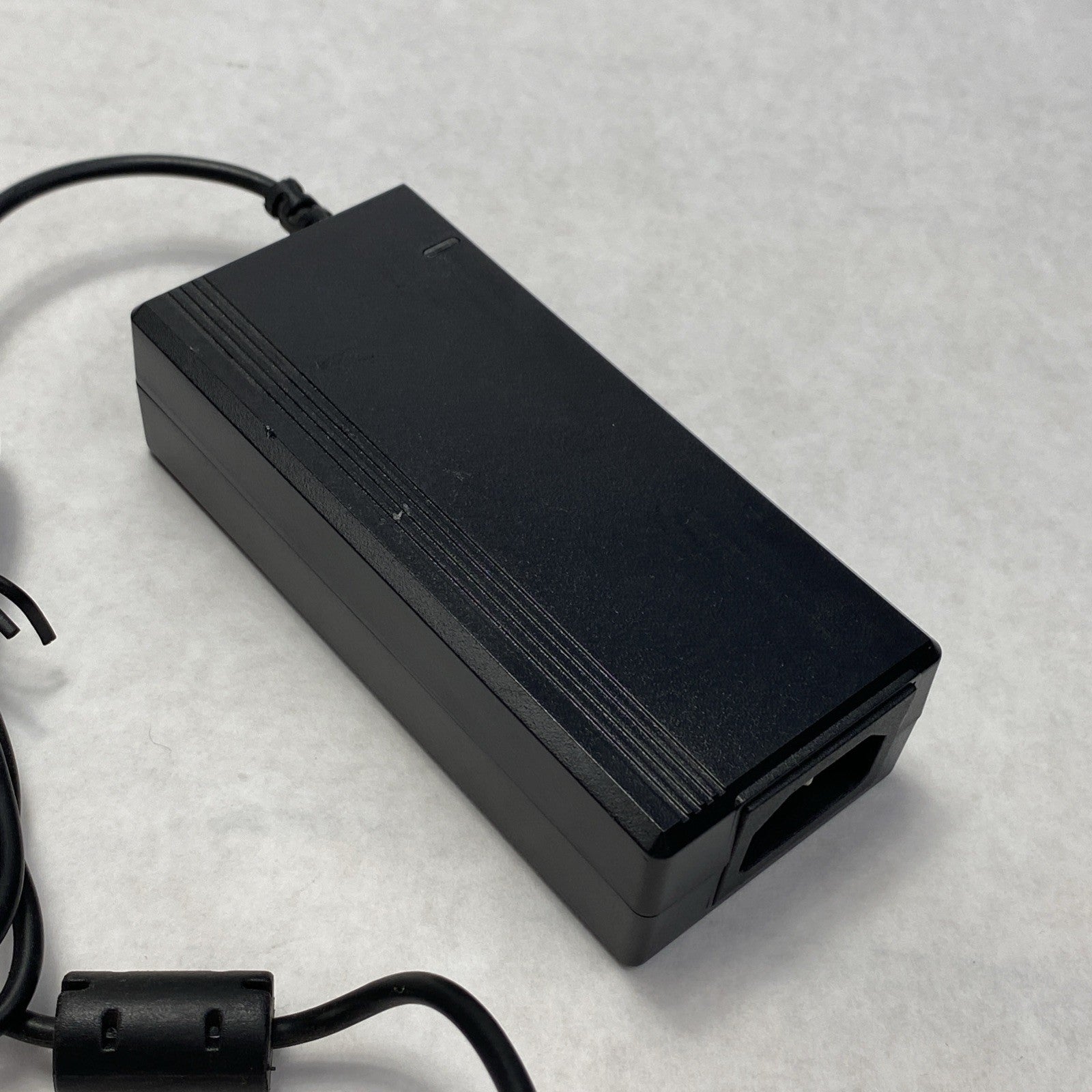Channel Well Technology KPL-060M 60W 24V 5.5mm OD 2.5mm ID AC Adapter (Lot of 5)5