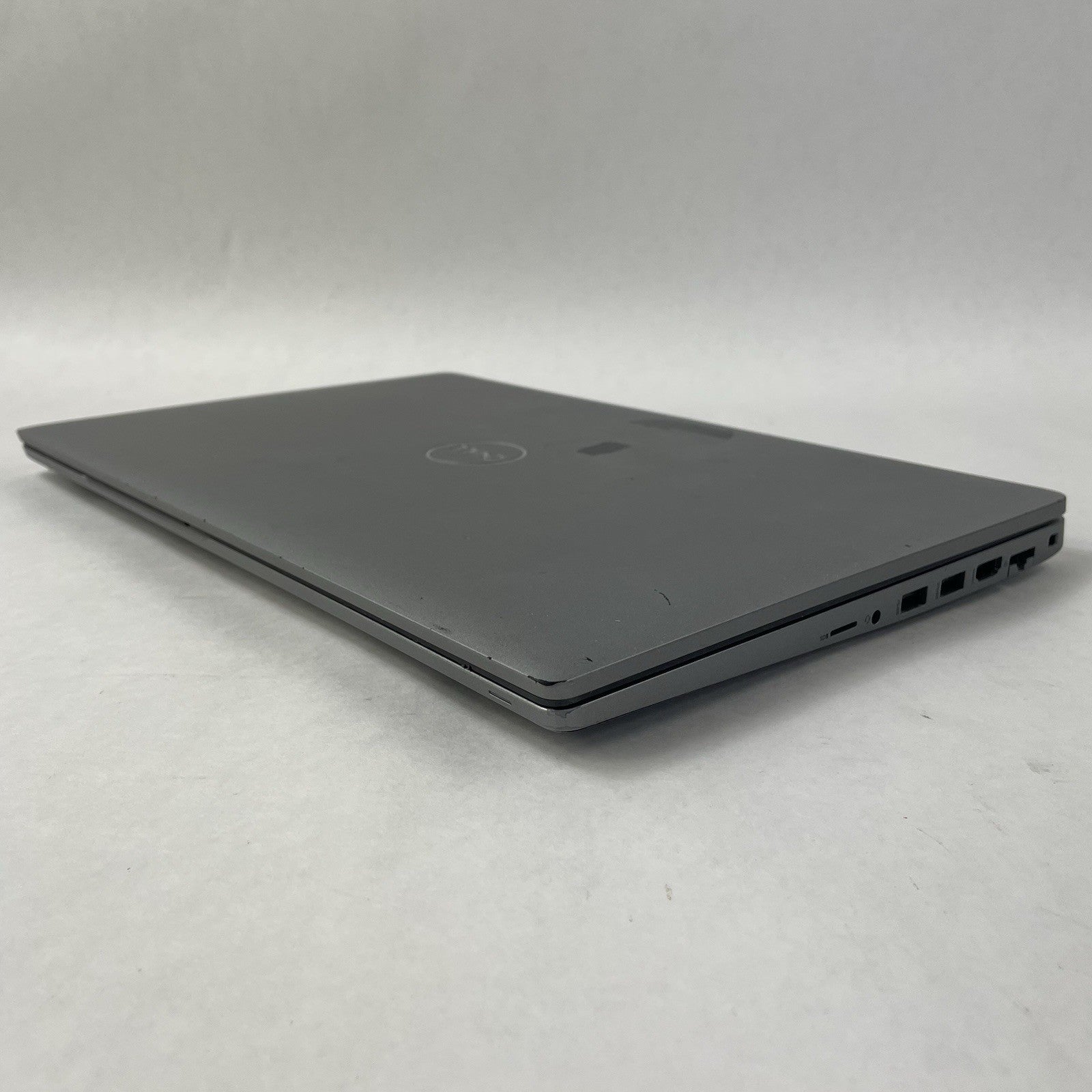Dell Latitude 5520 15.6" i5-1135G7 2.40 GHz 8 GB RAM No SSD/OS/AC - Bad C-Port9