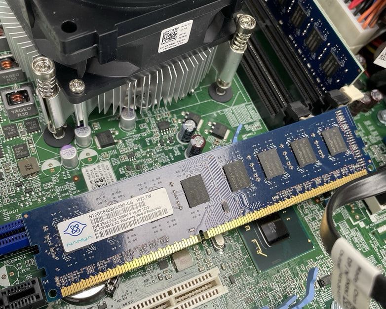 Dell OptiPlex 7010 DT Intel Core i3-3220 3.30 GHz 4 GB Ram No HDD No OS