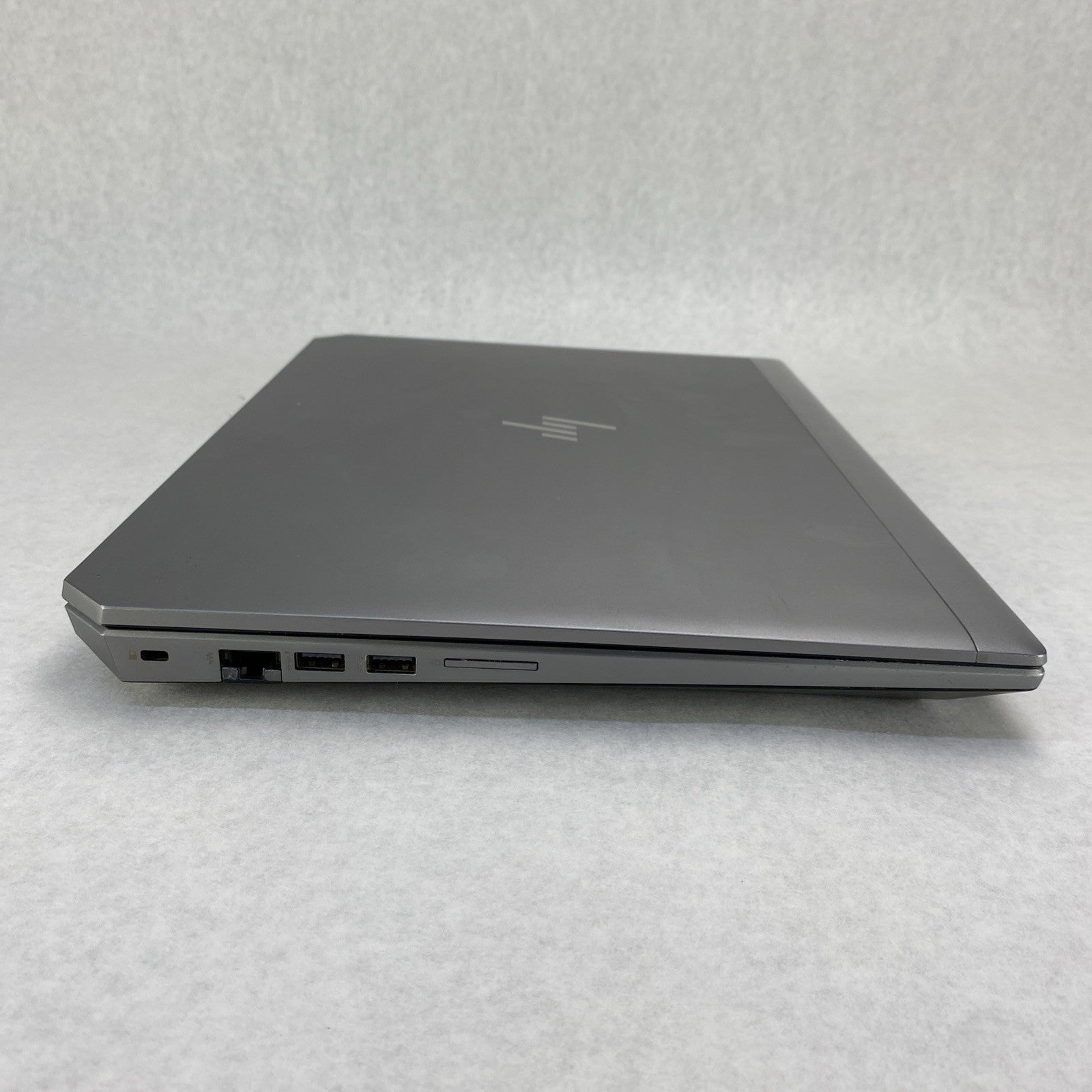 HP ZBook 15 G6 Intel Core i7-9750H 2.60 GHz 16 GB RAM 15.6" No HDD No OS