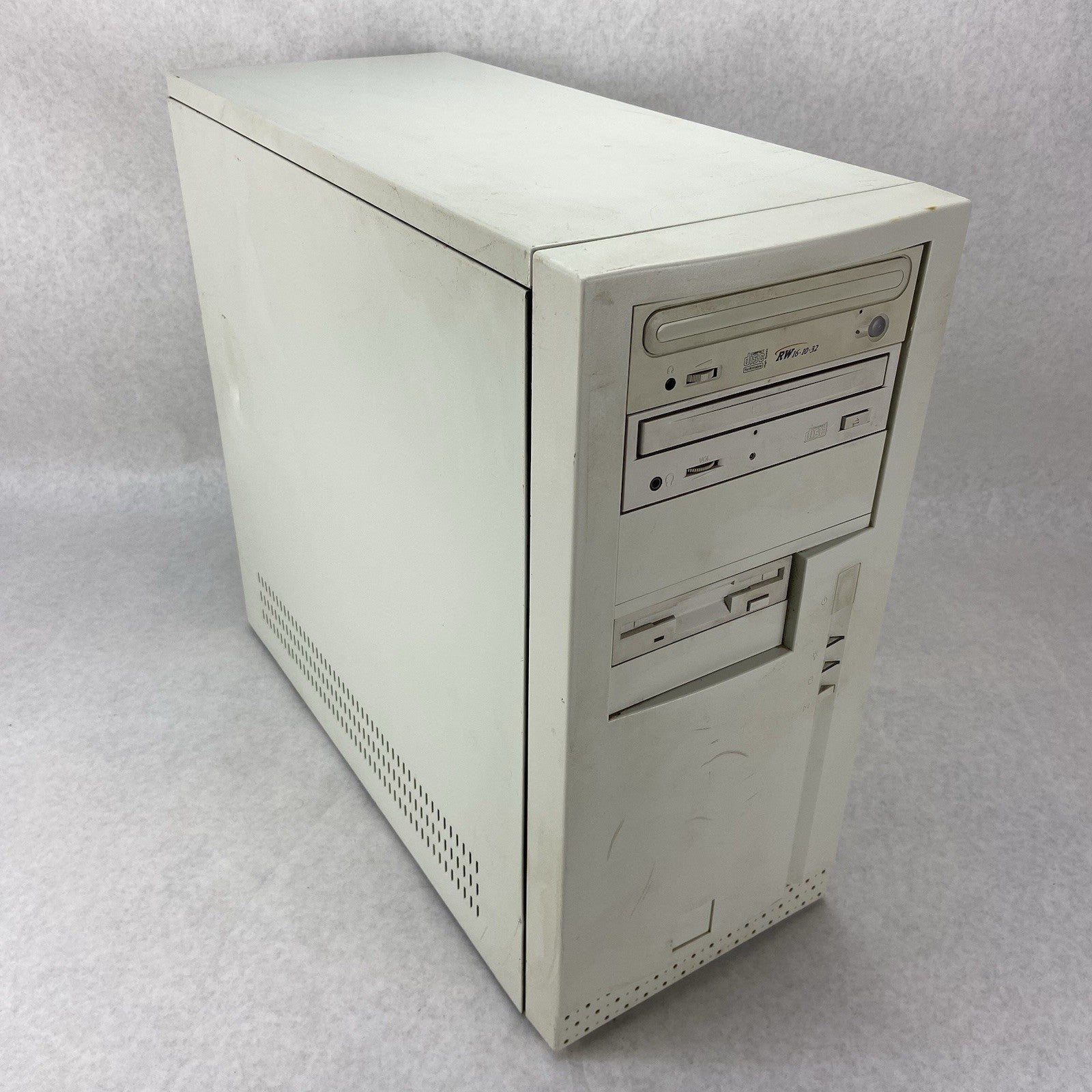 In Win A500 Beige Mid Tower ATX Computer Case Bare Bones No PSU0