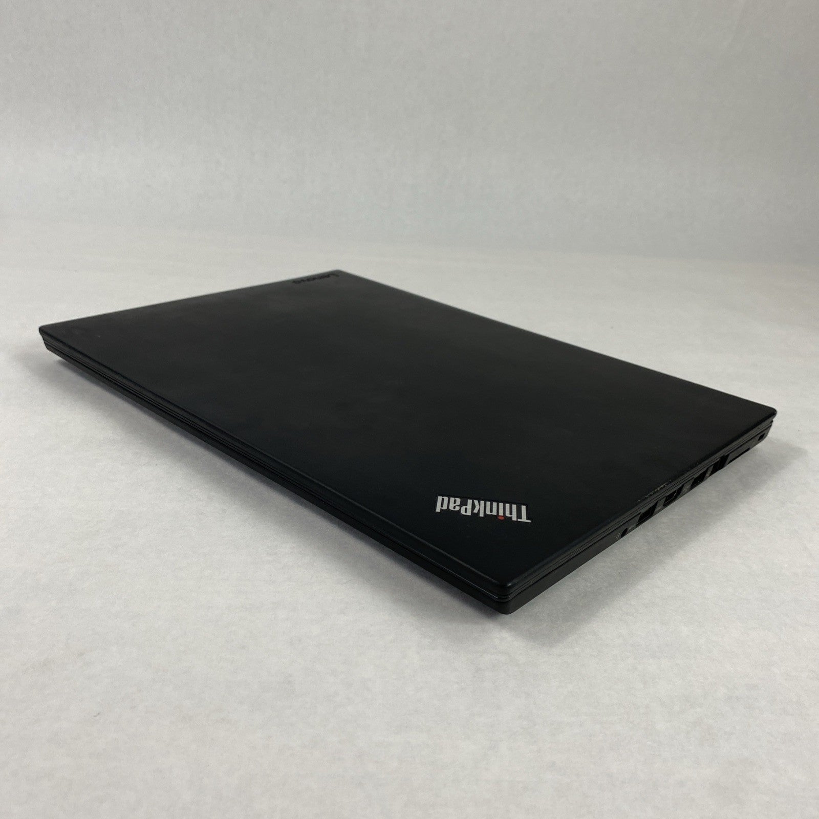 Lenovo ThinkPad T470 Core i5-7300U 2.60 GHz 8 GB RAM 14" No Battery No HDD No OS