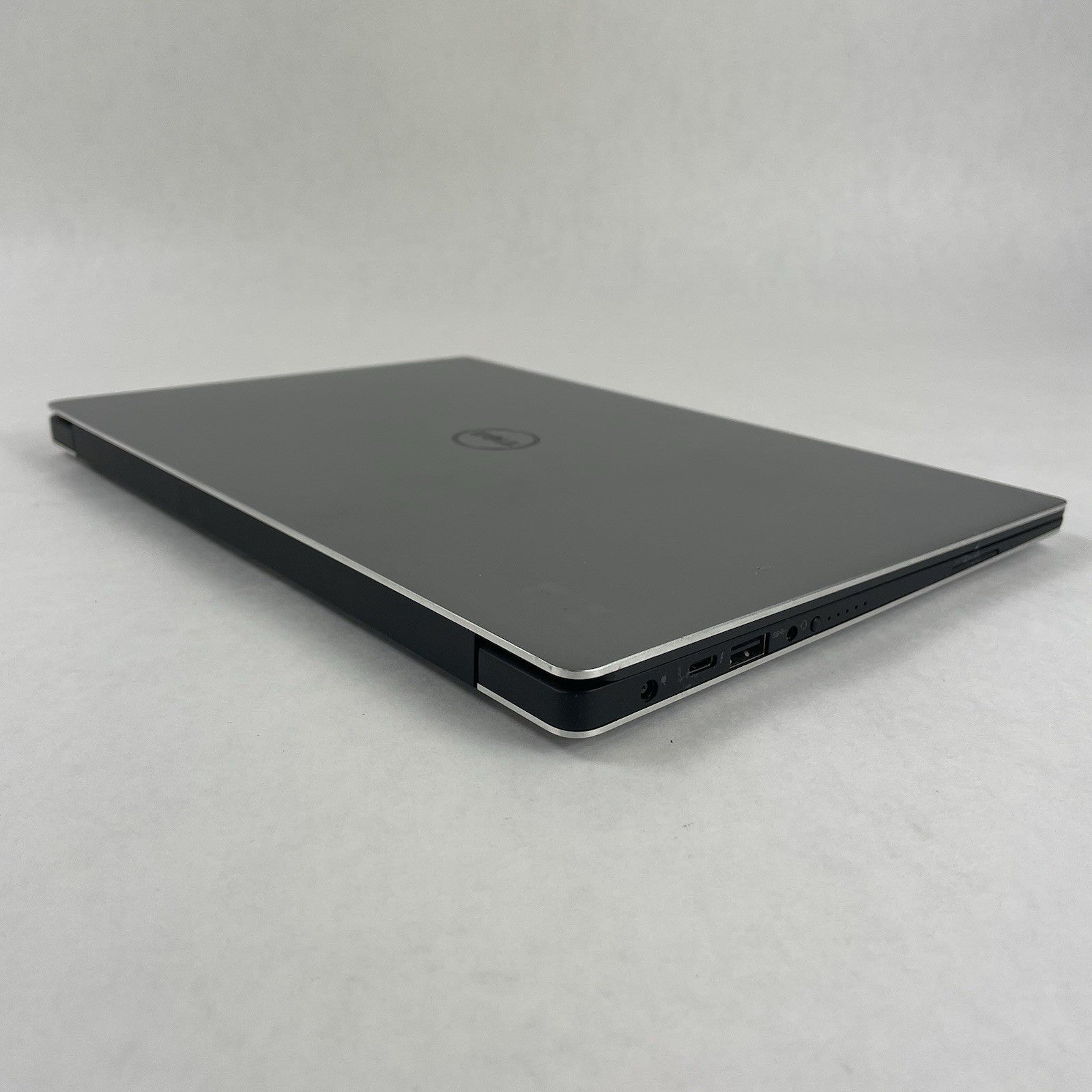 Dell XPS 13 9360 13.3" i5-7200U 2.50 GHz 4 GB RAM No SSD/OS/AC/Battery9