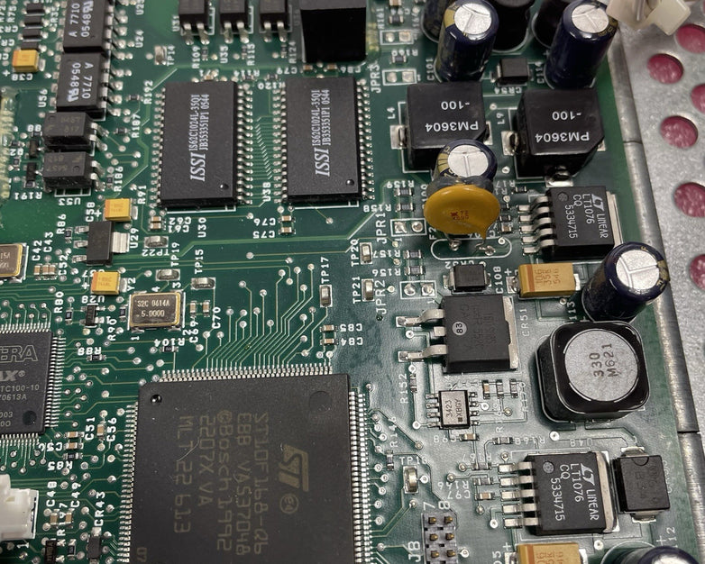 Alcon Control Controller Board 210-1033-502 Rev L for Infiniti Vision System