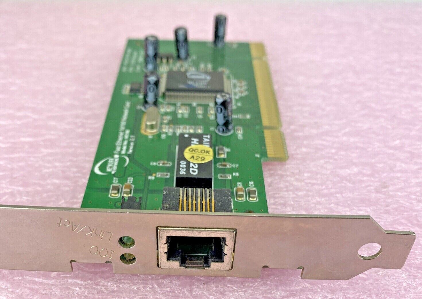 Lot of 3 various Ethernet 100Mbs LAN PCI cards DGE-530T LNE100TX PCB-E570-AA5