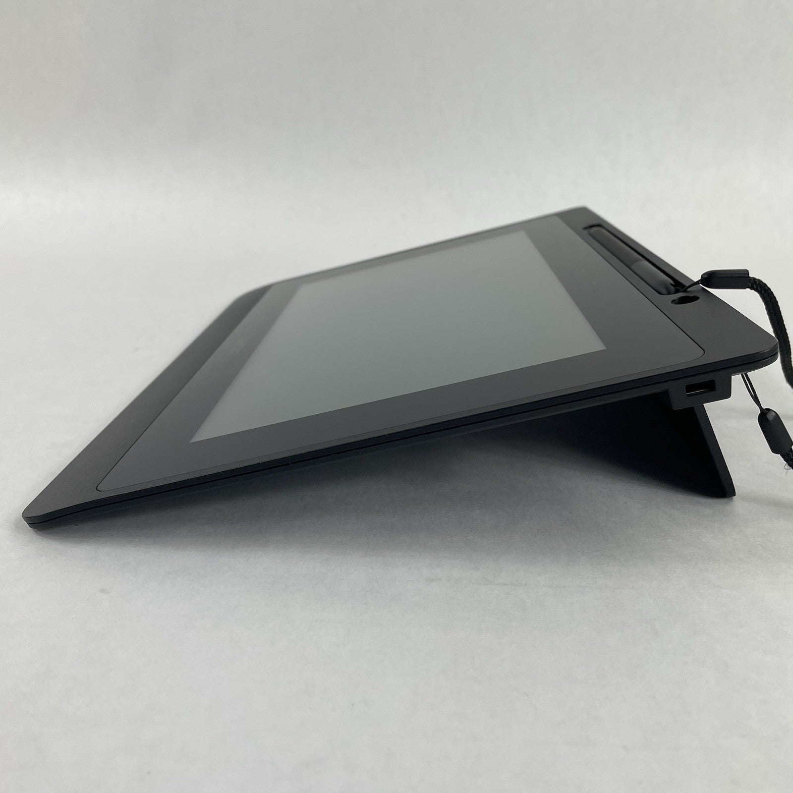 Wacom DTU-1141B 10.1" FHD Digitizer Interactive Pen Display Drawing Tablet4