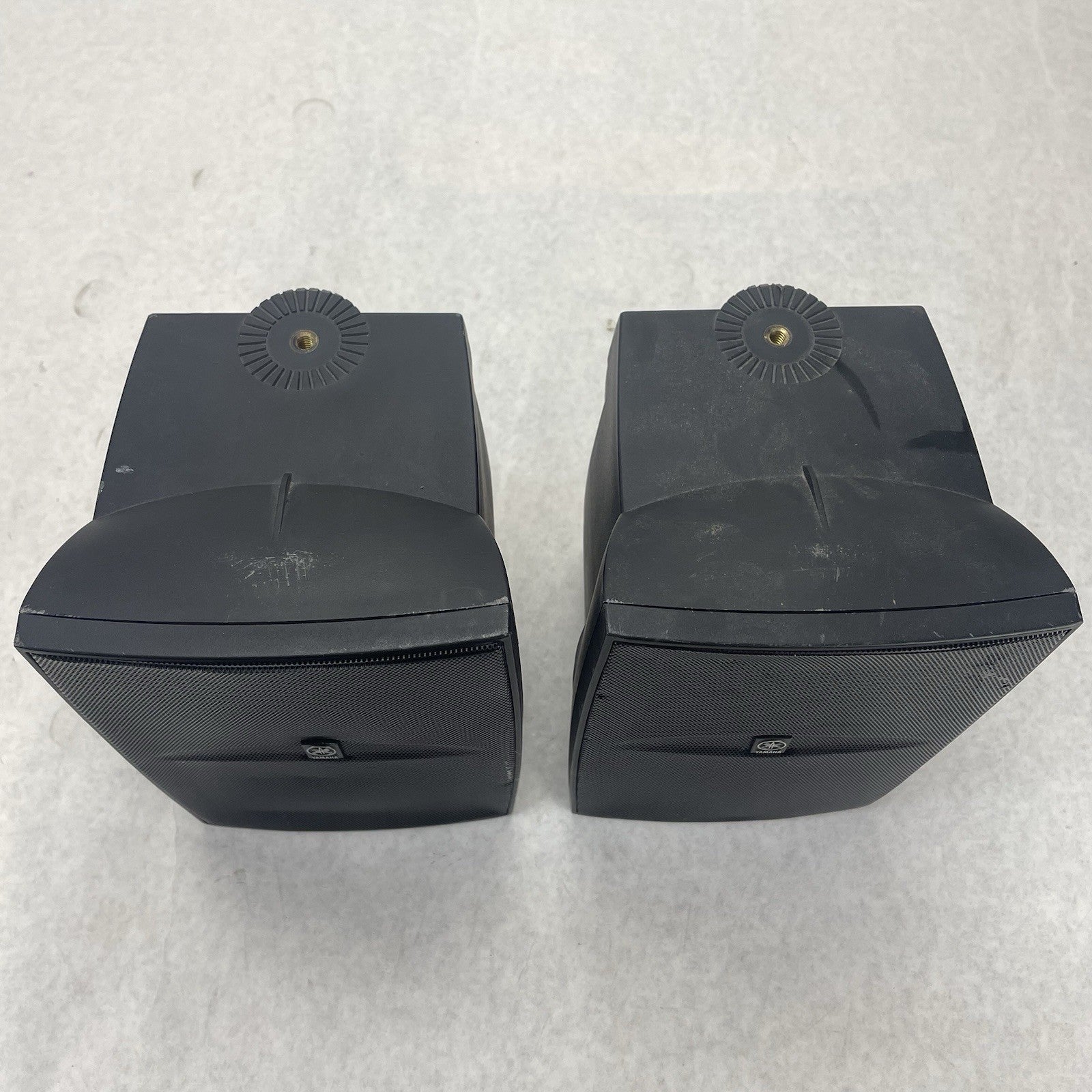 Pair Yamaha NS-AW1 Two-Way Indoor/Outdoor Black Speakers Tested8