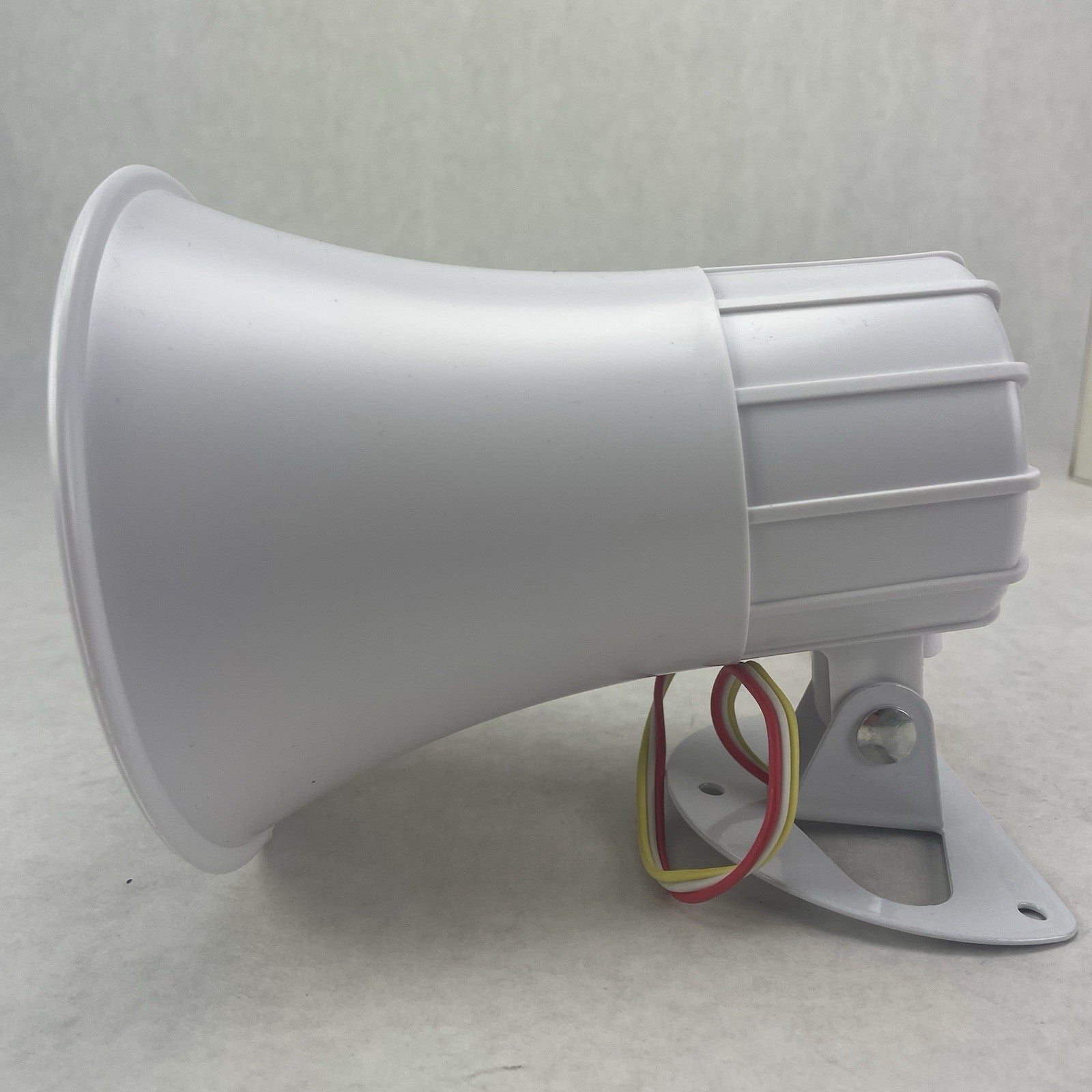 UltraTech IM-SS15 Siren Alarm Horn Speaker 15W 6VDC - 12VDC Lot of 26