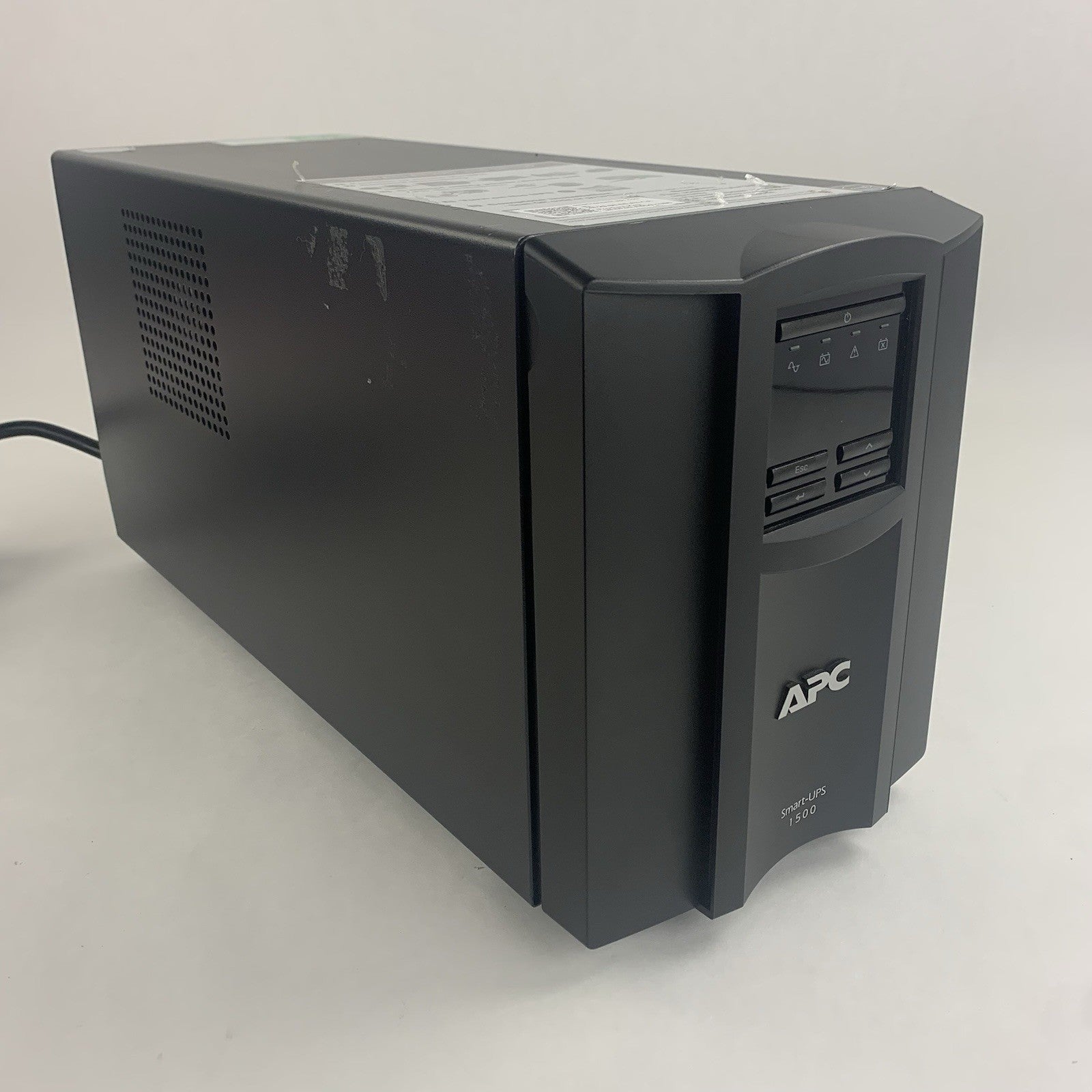 APC SMT1500C Smart-UPS 1500VA 120V Uninterruptible Power Supply No Battery0