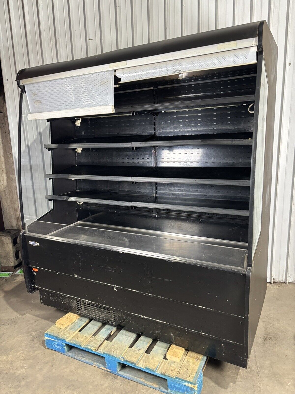 Federal Industries RSSM678R-3 Black 71" Self Serve Four Shelf Air Curtain Powers