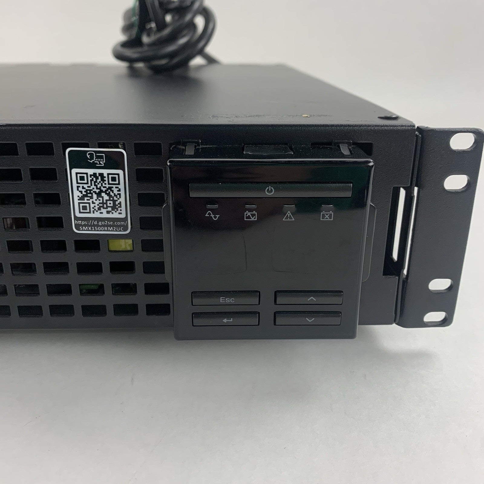 APC SMX1500RM2UC SmartUPS LCD 1500va Tested w/ rack ears No Batteries/Faceplate2