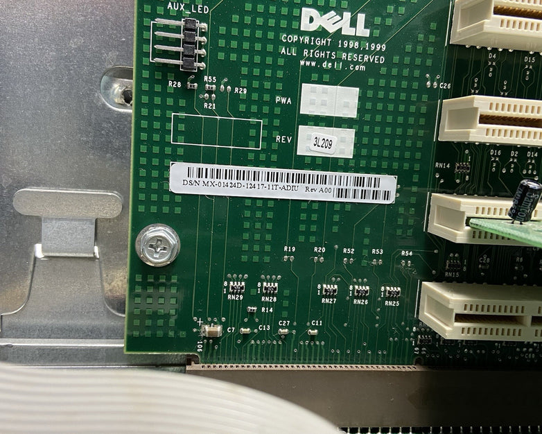 Dell Optiplex GX110 DT Intel Pentium III 866MHz 128MB RAM No HDD No OS