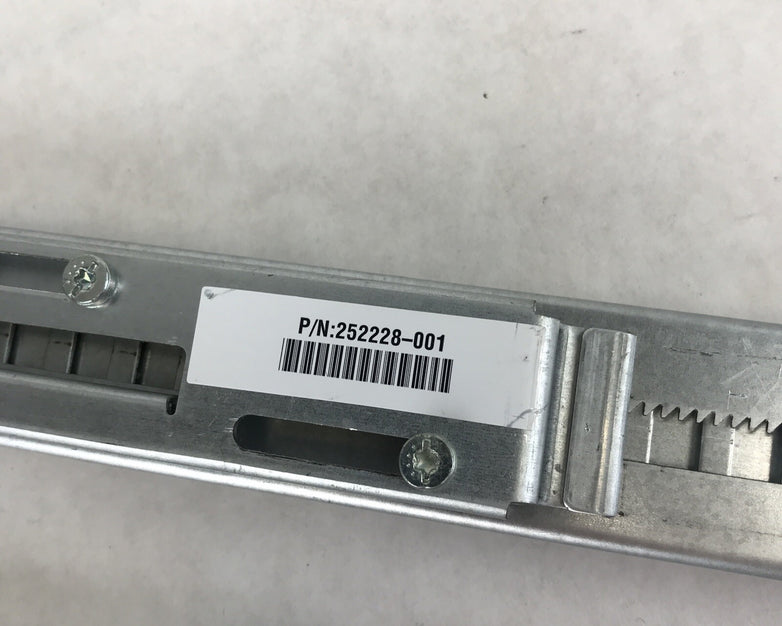 252228-001 252231-001 Compaq Fixed Rail Kit DL360 G3 G2