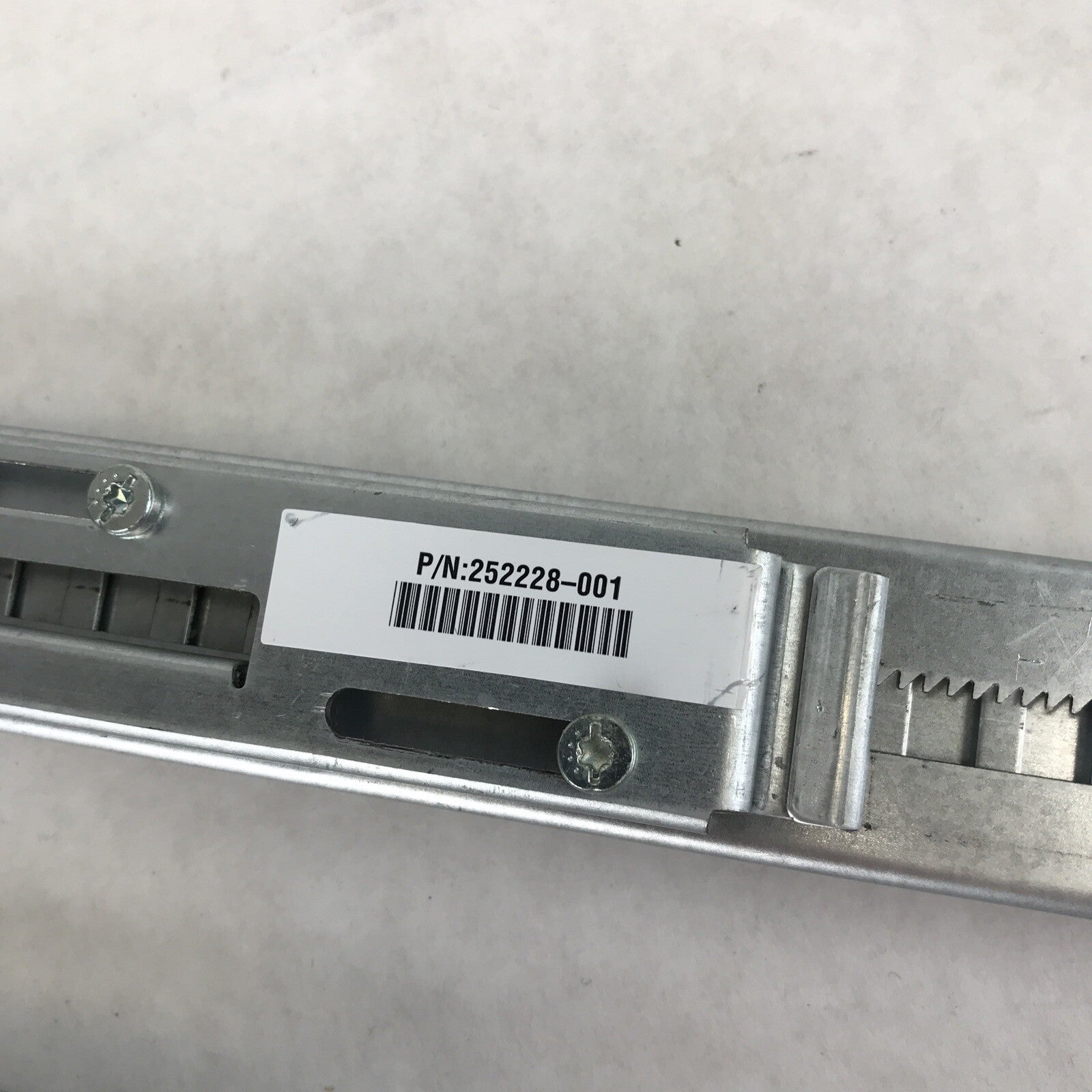 252228-001 252231-001 Compaq Fixed Rail Kit DL360 G3 G2