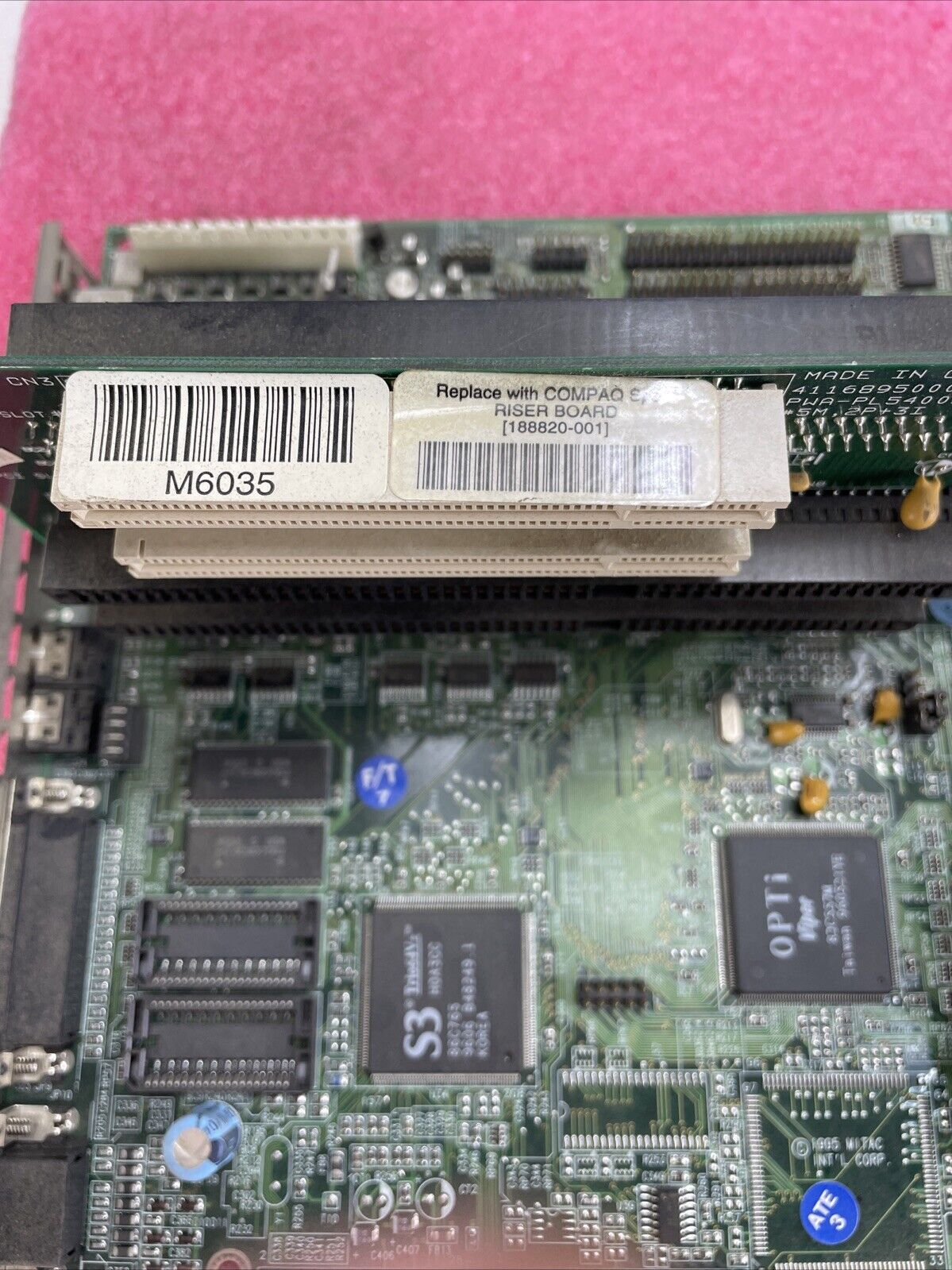 Compaq PL5600G Motherboard Intel Pentium 100MHz 40MB RAM