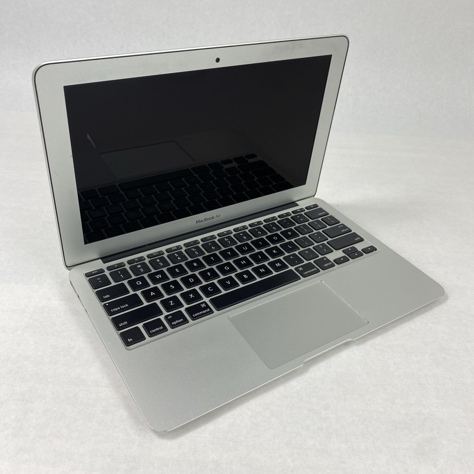 Apple A1465 MacBook Air 2013 11" 1.3Ghz i5 4GB RAM 120GB SSD macOS 11.7.1