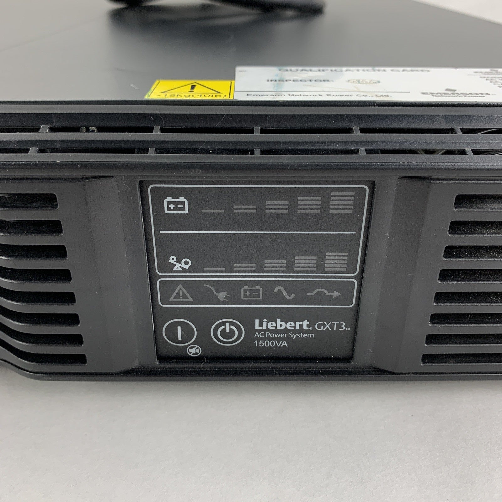 Liebert Emerson GXT3-1500RT120 UPS System Tested No Batteries No Caddy
