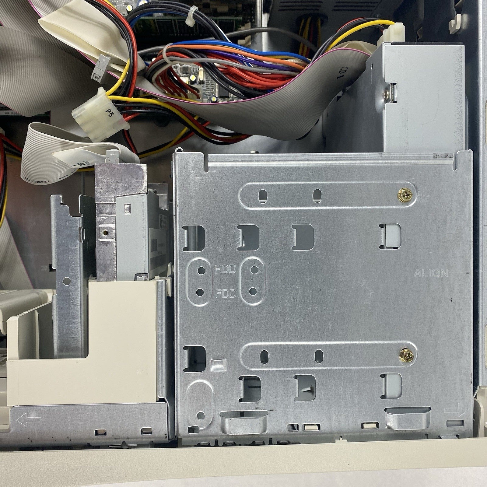 Dell Dimension 4100 MT Pentium III 733MHz 128MB RAM No HDD No OS