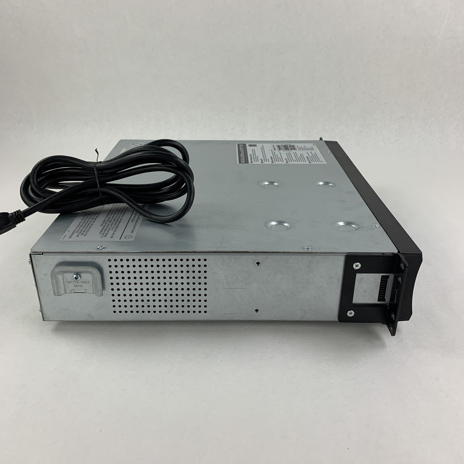 APC SMT750RM2U Line Interactive Rackmount Smart-UPS  No Battery Tested