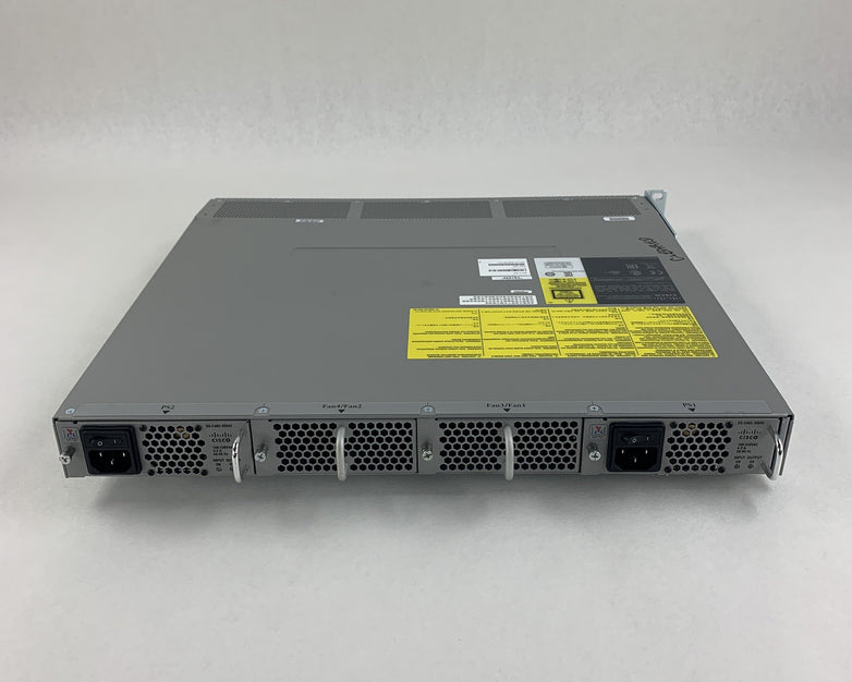 Cisco DS-C9148S-K9 MDS 9148S 16G Multilayer Fabric Switch Tested 2x Power Supply