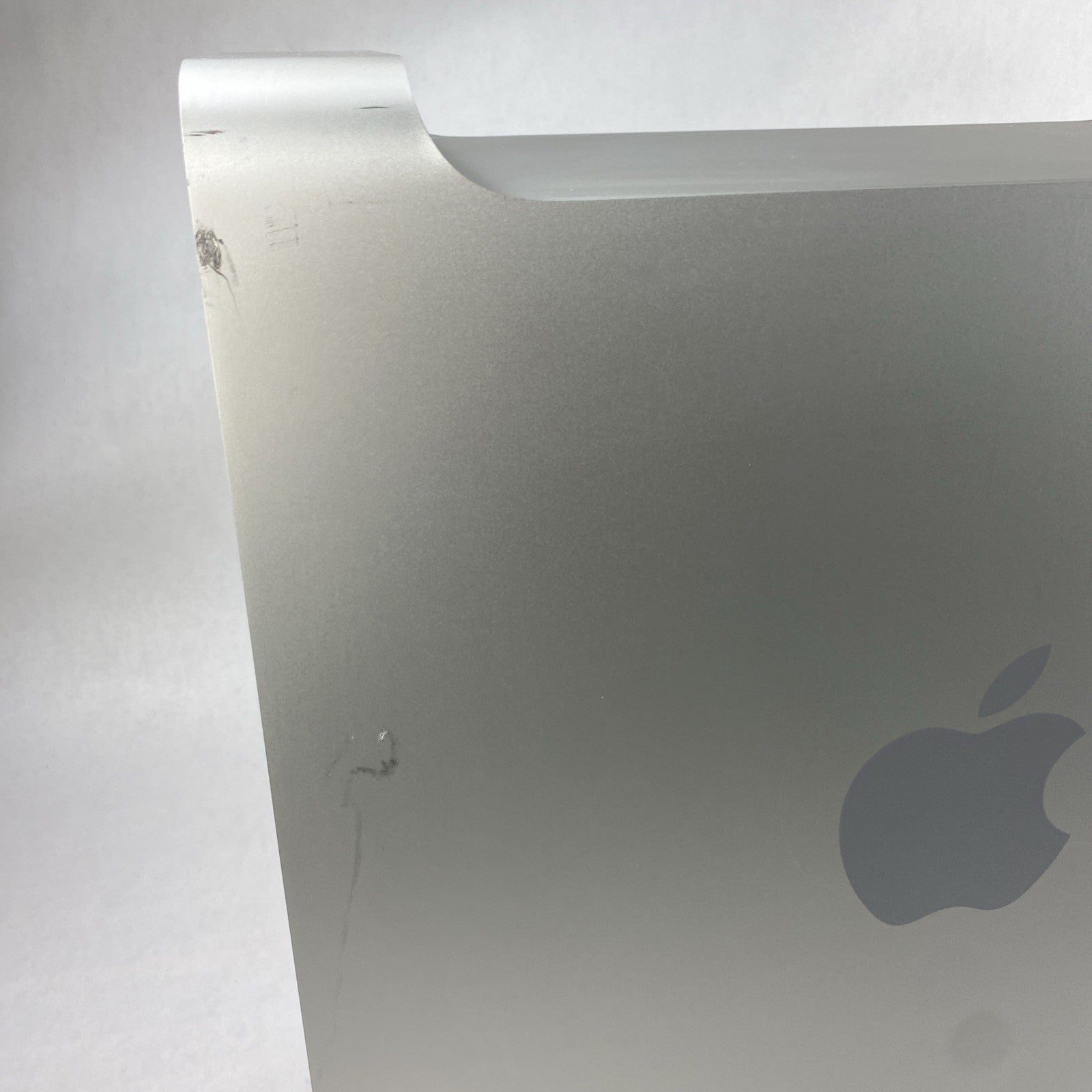 Apple Mac Pro A1289 2009 Xeon W3540 2.93GHz 6GB RAM 640GB HDD os10.11.6 No GPU6