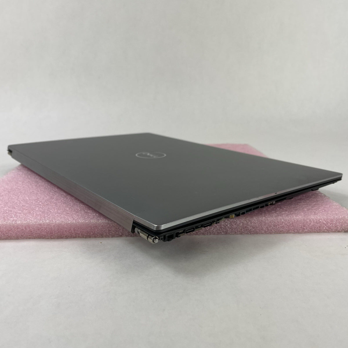 Dell Precision 5550 15.6" i9-10885H 2.40 GHz 8 GB RAM No SSD/OS/AC/Batt - READ11