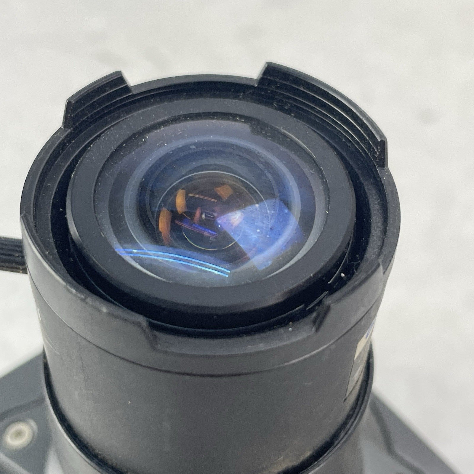 Sanyo Color CCD Security Camera VCC-5884 With lens7