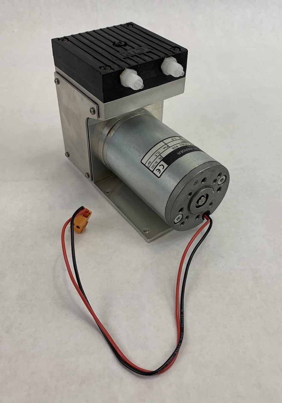 KNF D-79112 Vacuum Pump