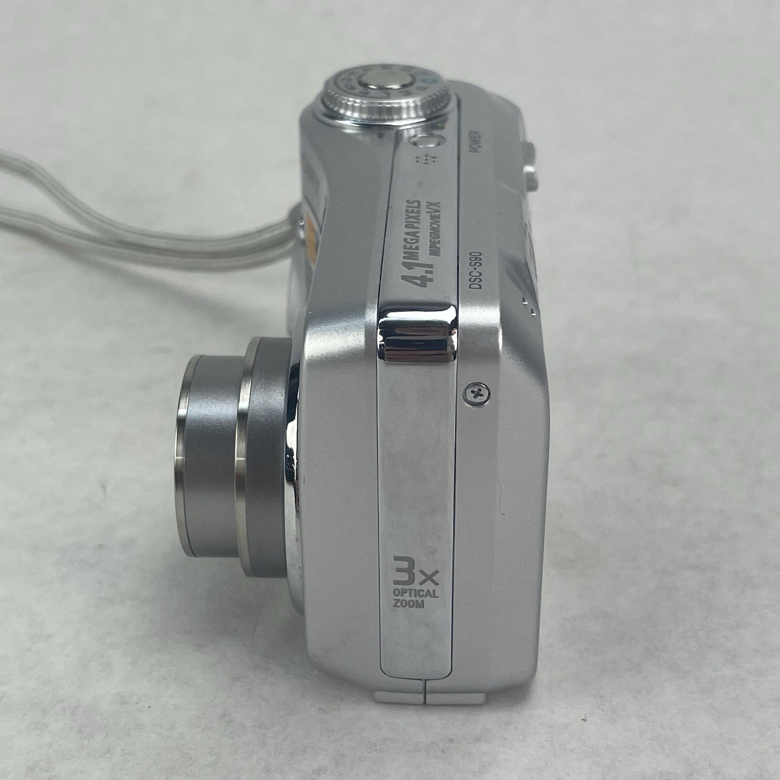 Sony Cyber-shot DSC-S90 Compact Digital Camera Tested3