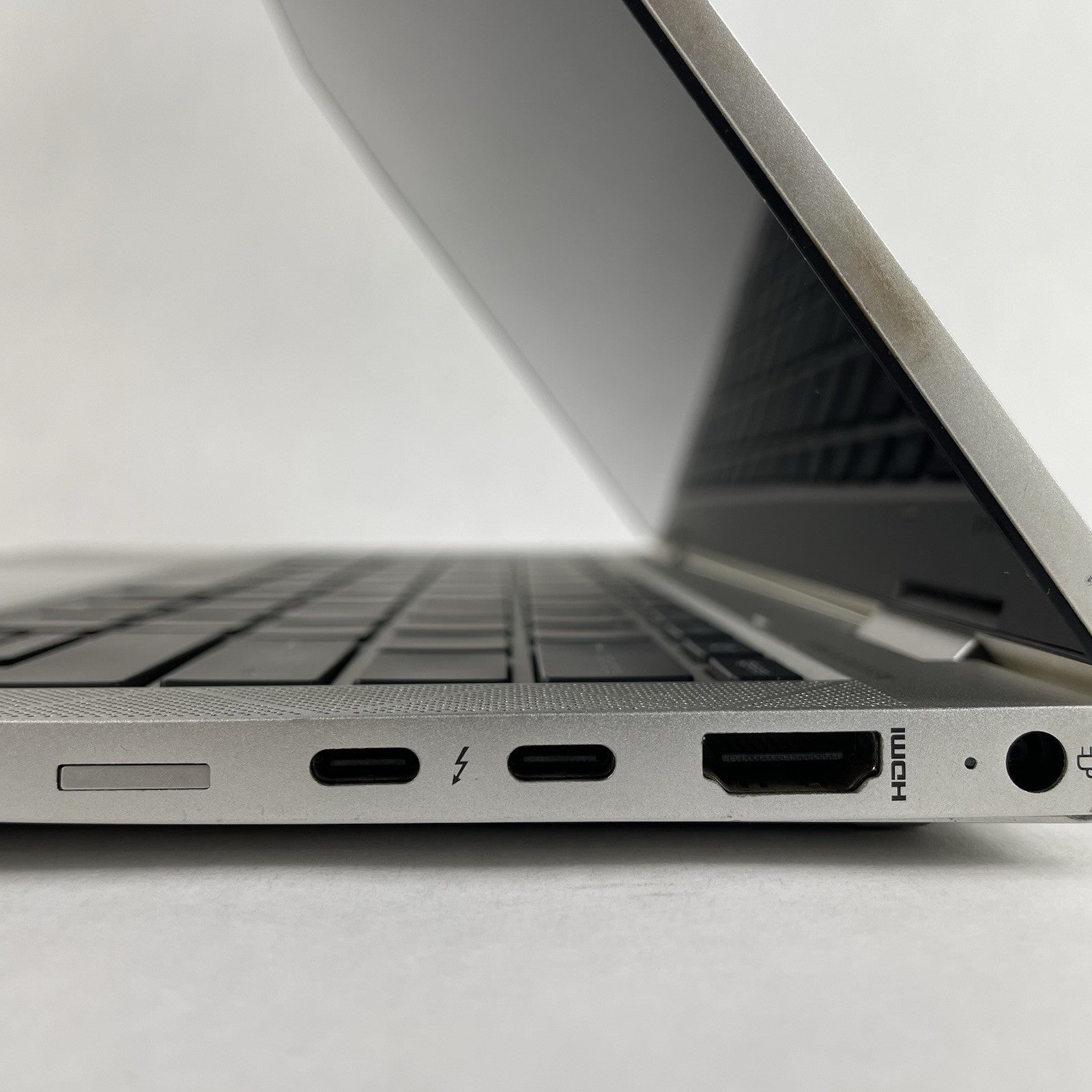 HP EliteBook x360 830 G8 Touch 13.3" i5-1135G7 2.40 GHz 16 GB RAM No SSD/OS/AC7