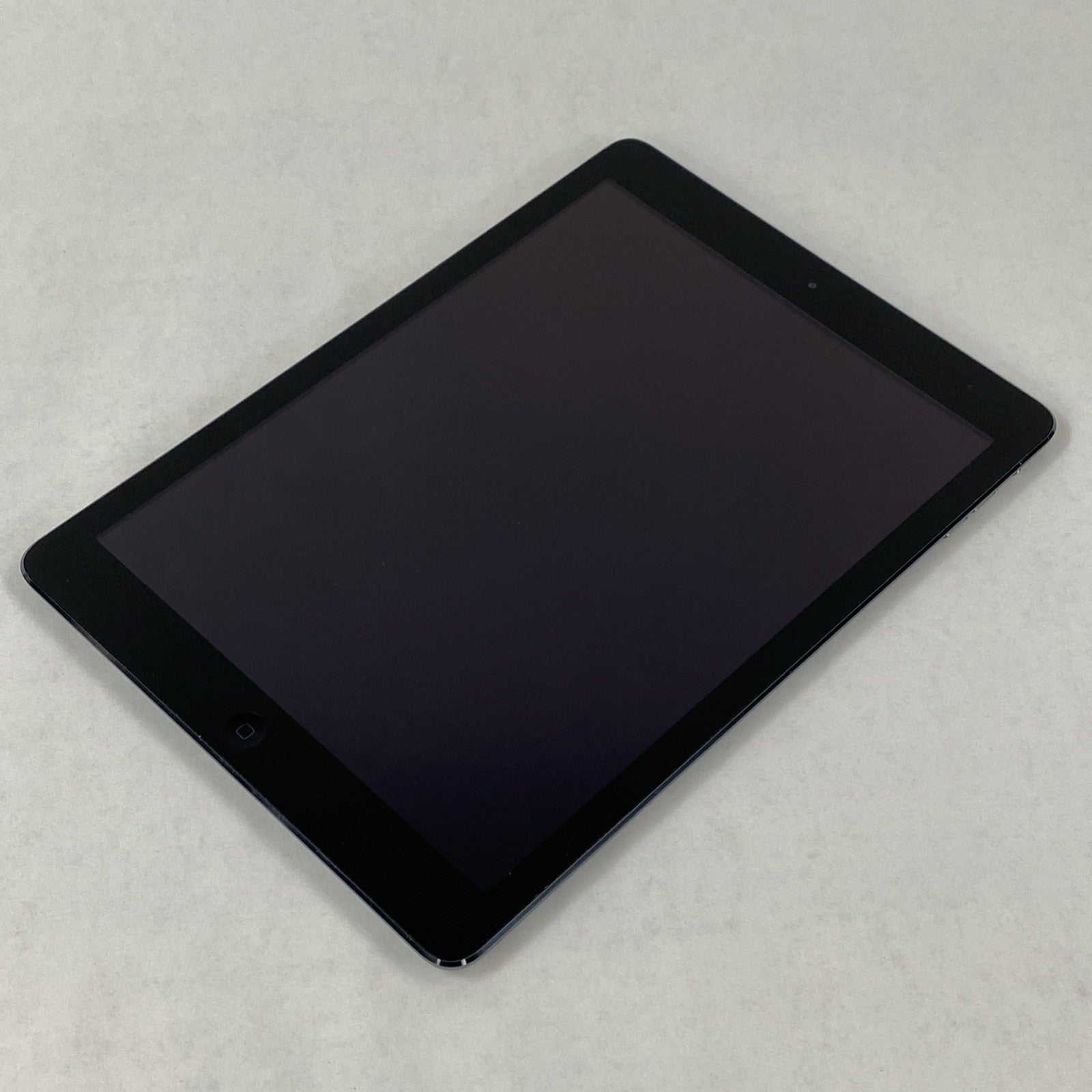 Apple iPad Air 1st Gen A1474 16GB Wi-Fi 9.7" Space Gray IOS 12.5.84